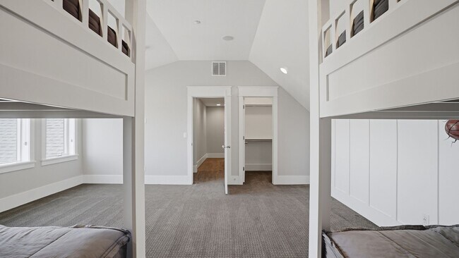 Building Photo - Luxurious Herriman 6 Bed with Indoor Court, Theater & Stunning Views!!!