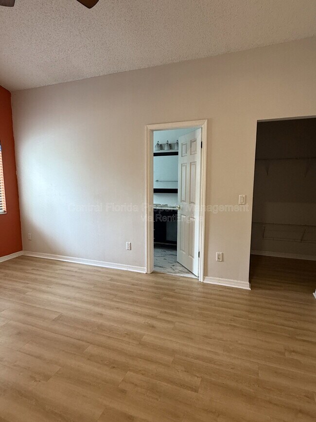 Building Photo - 295 Morning Glory Dr