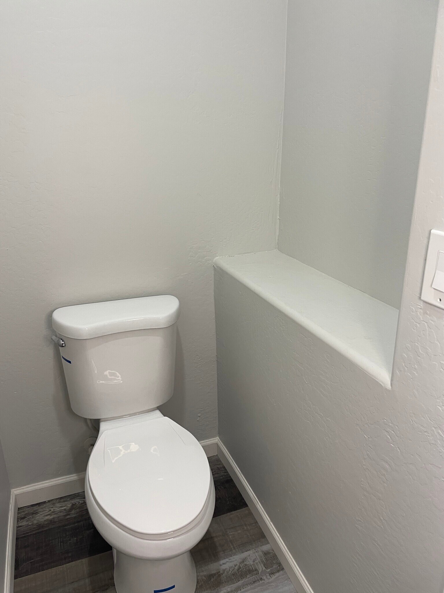 Master water closet - 25972 W Burnett Rd