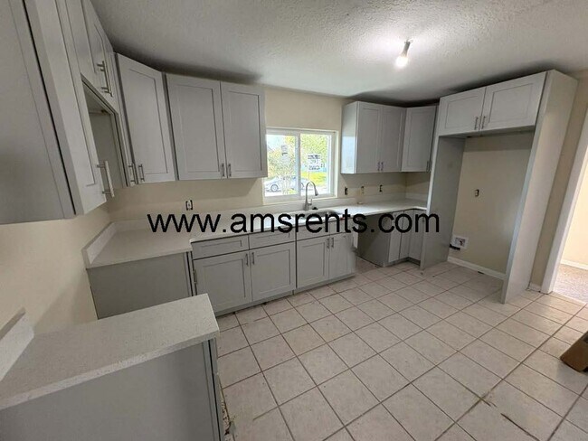 Building Photo - Charming 3-bedroom home in Villages of Southport community in Orlando