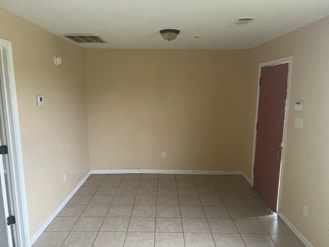 Building Photo - 2226 9th St