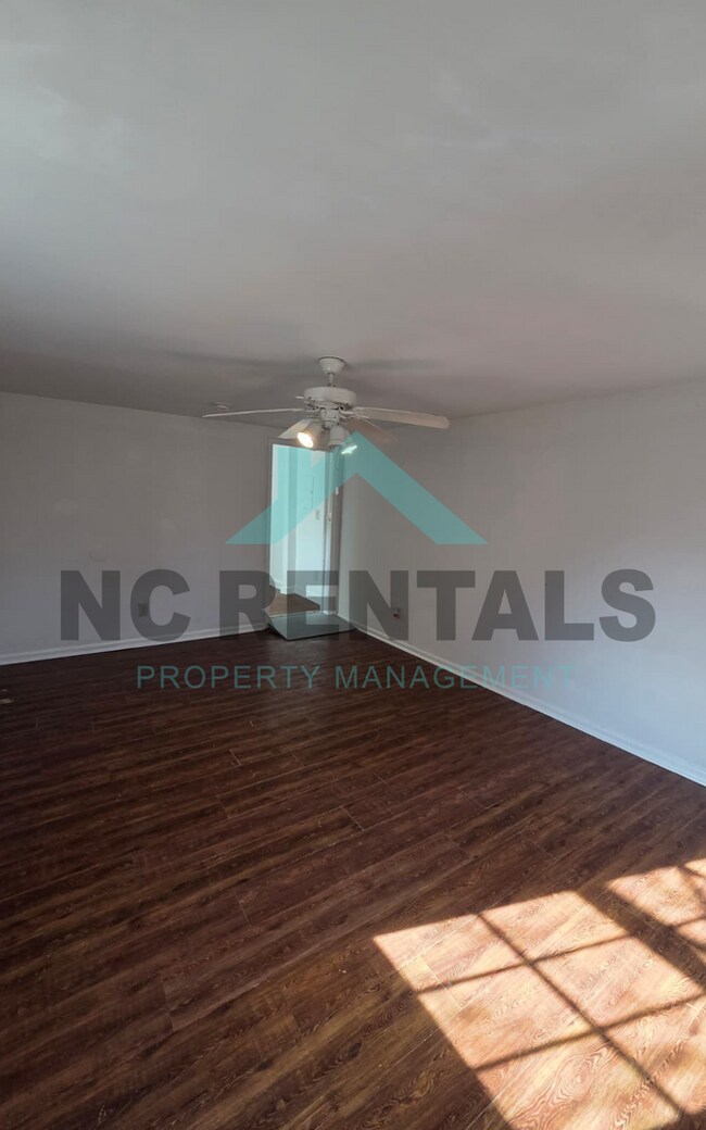 Building Photo - 613 Quarry St