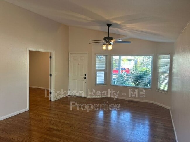 Building Photo - 6164 Greenbrook Dr