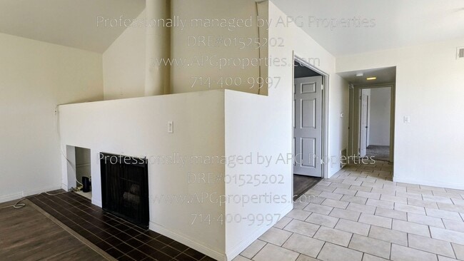 Building Photo - 5477 Twin Lakes Dr
