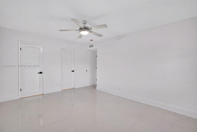 Building Photo - 13707 SW 91st Ct