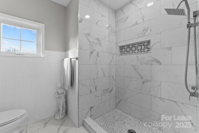 Building Photo - 18823 Cloverstone Cir