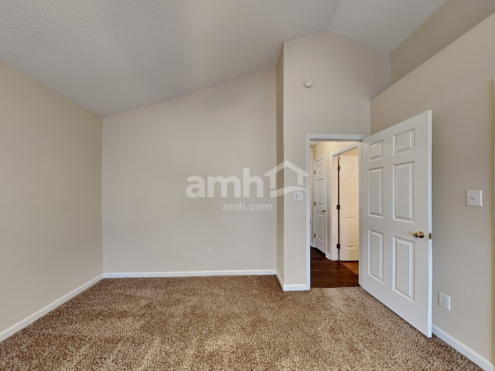 Building Photo - 6800 Fereday Ct