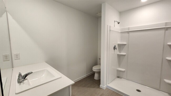 Building Photo - 3044 Dawn Sound Dr