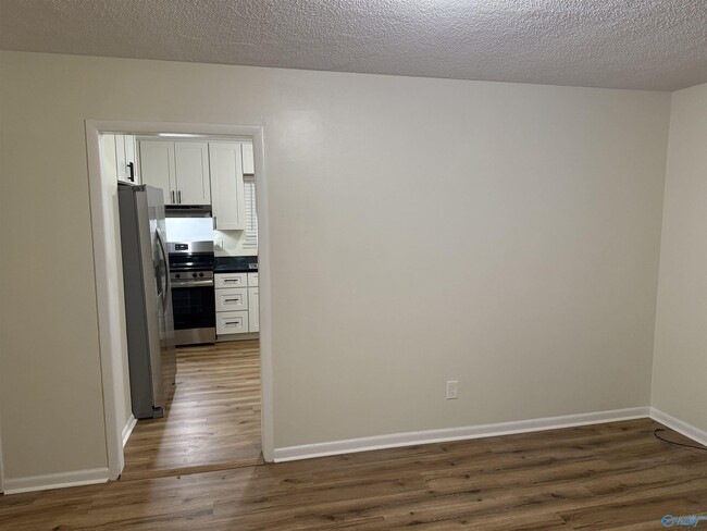 Building Photo - 3205 Delisa Cir NW