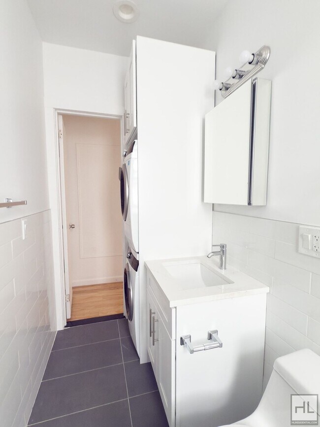 Building Photo - NOSTRAND AVENUE / Renovated 3-bed, 1-bath ...