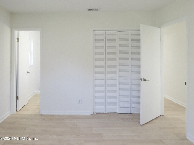 Building Photo - 43 Saratoga Cir N