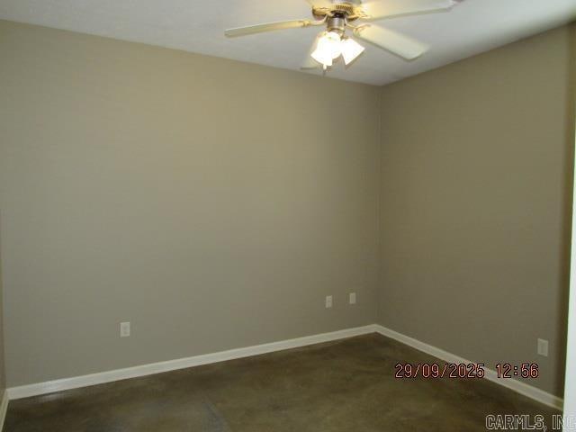 Building Photo - 1410 Robins St