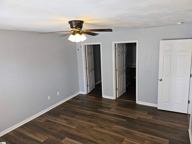 Building Photo - 132 Falcon Ridge Dr