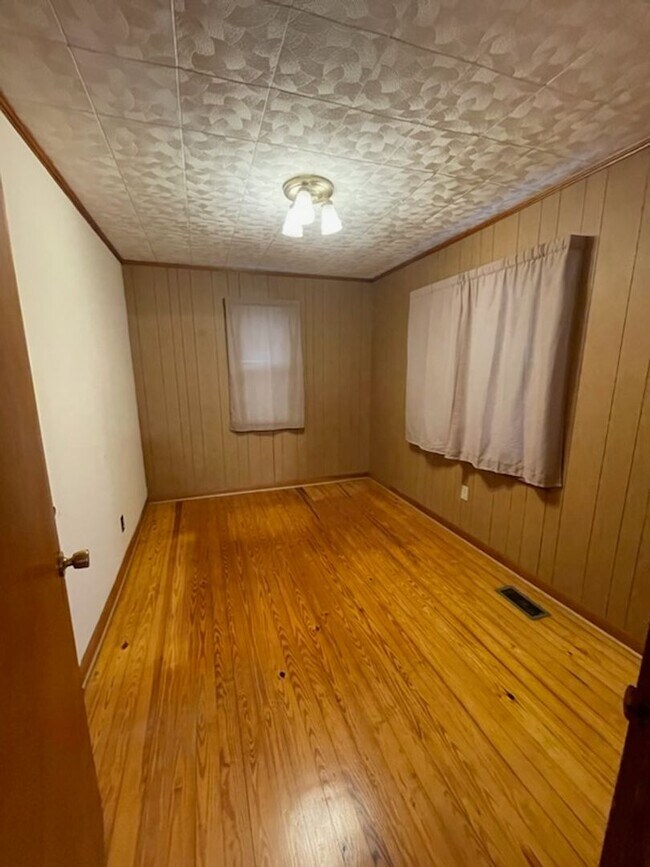Building Photo - AFFORDABILITY!!