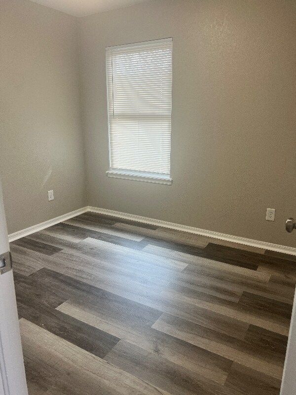 Building Photo - 4503 S Gum Ave