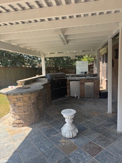 Building Photo - 17063 Clan MacGregor Dr