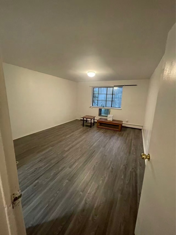 Building Photo - 132-36 Maple Ave