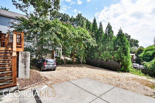 Building Photo - 841 Argonne Ave NE