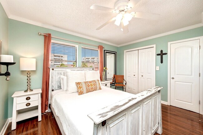 Building Photo - 149 Durango Rd