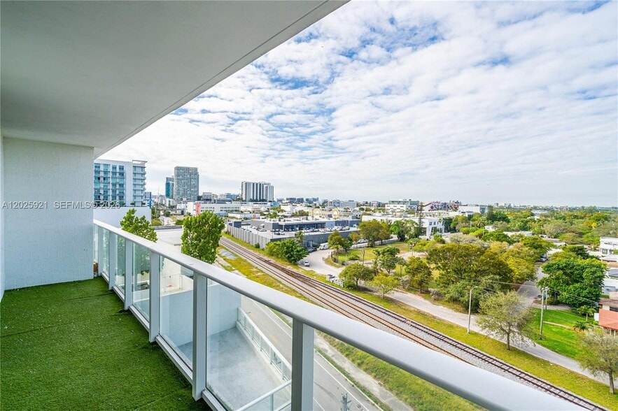 Building Photo - 4250 Biscayne Blvd