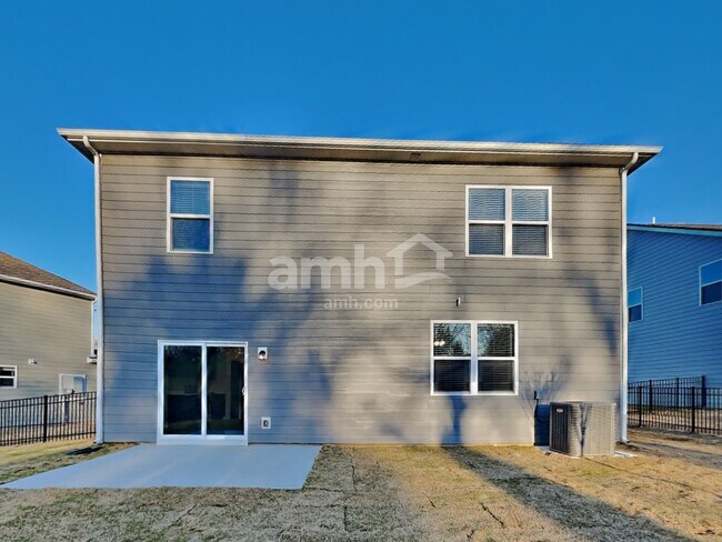 Building Photo - 2120 Williamshire Ln