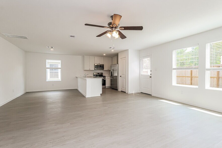 Building Photo - 1718 Lofty Cedar Ct