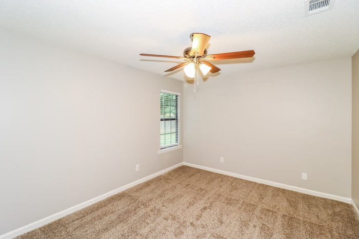 Building Photo - 3016 Shade Tree Cove
