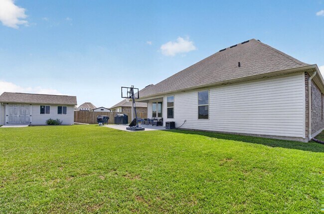 Building Photo - 7905 Camellia Bud Ct