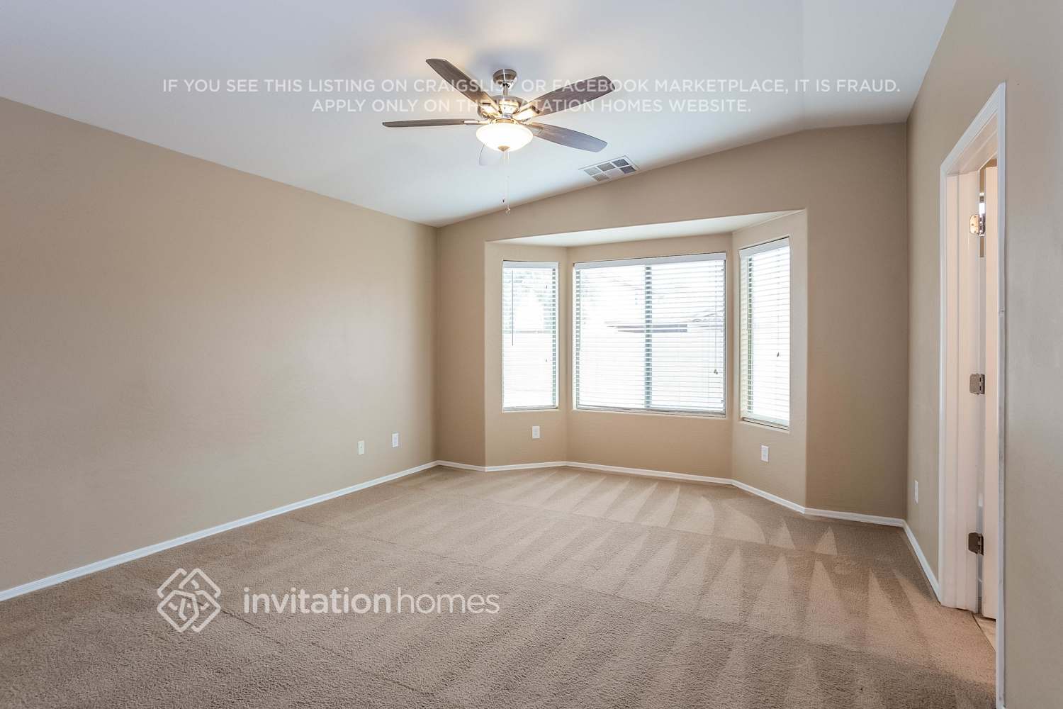 Building Photo - 45373 W Desert Garden Rd