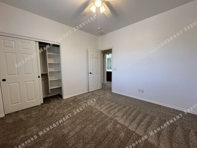 Building Photo - Beautiful 4-Bedroom, 3-Bath Home in Phoeni...