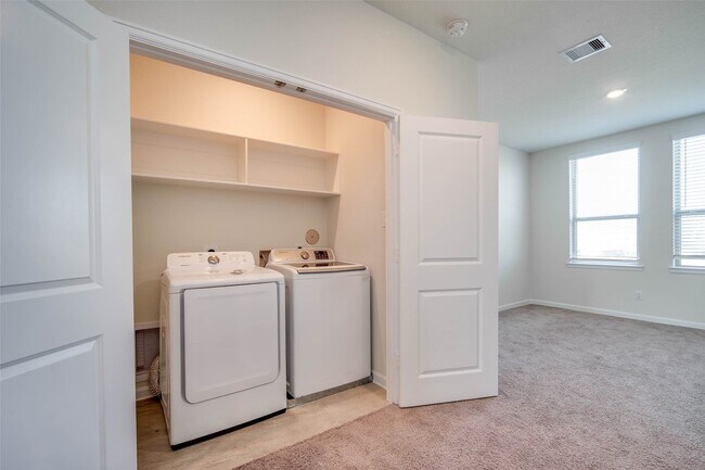 Building Photo - 22746 Sutherland Bend Ln