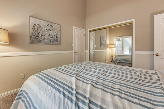 Building Photo - Fully Furnished Reno Retreat – Utilities Included & Flexible Lease Terms