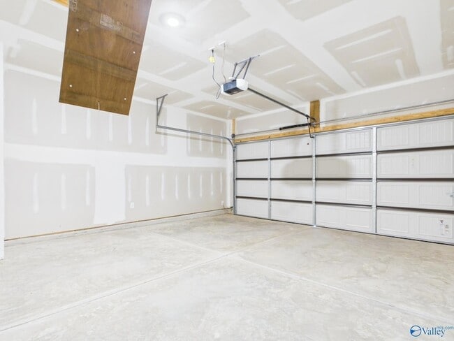 Building Photo - 136 Whitner Dr