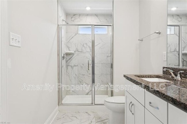 Building Photo - 1544 Stanford Ln