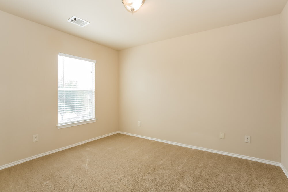 Building Photo - 9510 Wakefield Village Dr