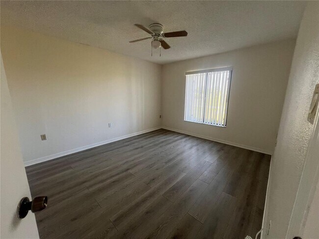 Building Photo - 1330 Rio De Janeiro Ave