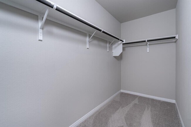 Building Photo - 113 Outlaw Dr