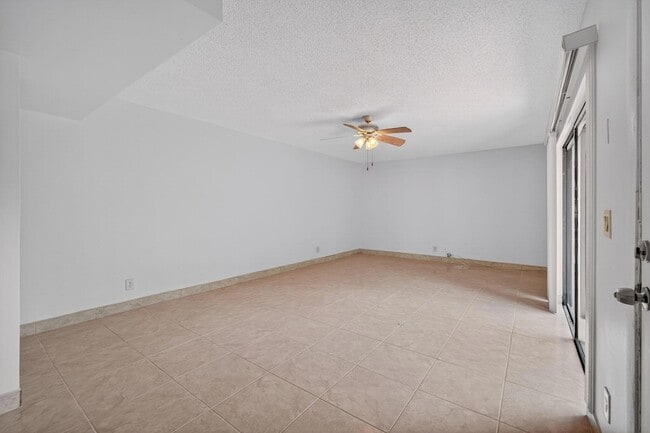 Building Photo - 3312 Spanish Wells Dr