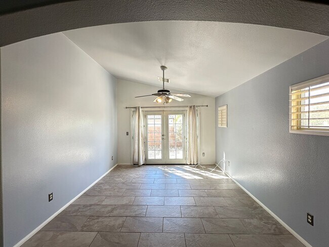 Building Photo - Santa Barbara At Summerlin