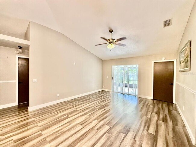 Building Photo - 8711 Busch Oaks St