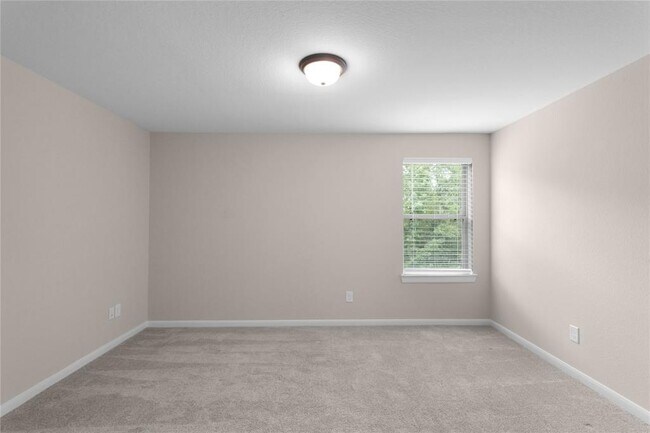 Building Photo - 23827 Via Leoni Dr