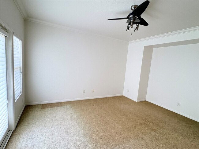 Building Photo - 24 Country Walk Dr