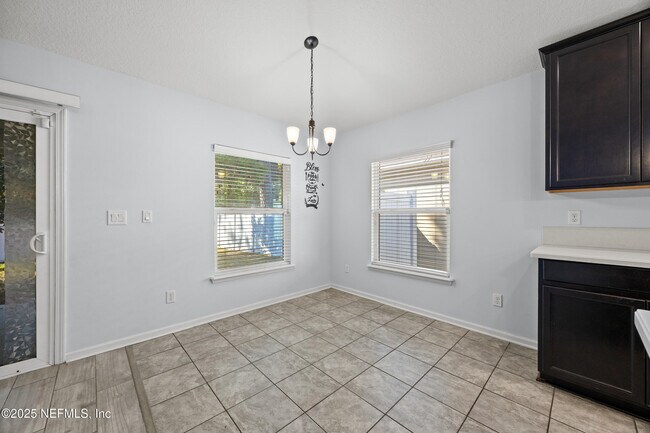 Building Photo - 2772 Bluff Estate Way