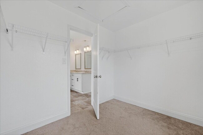 Building Photo - 1264 Black Oak Cir