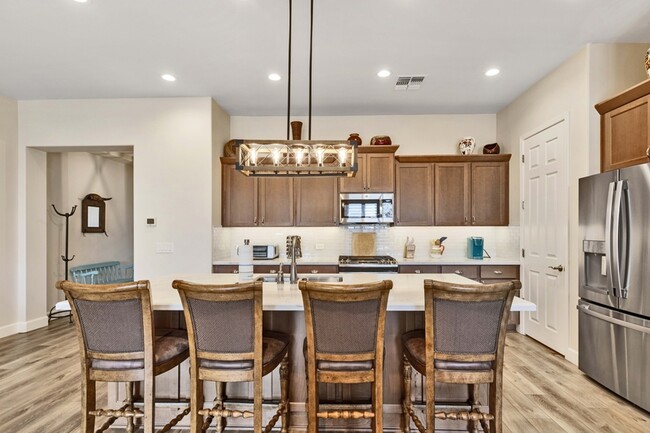 Building Photo - 30737 S Osprey Dr