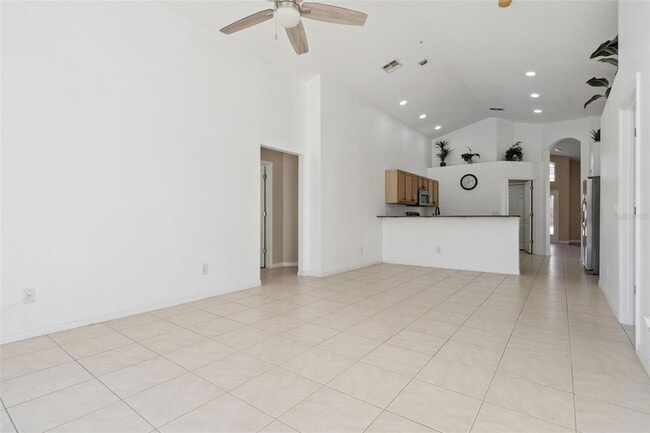 Building Photo - 100 Stella Pass