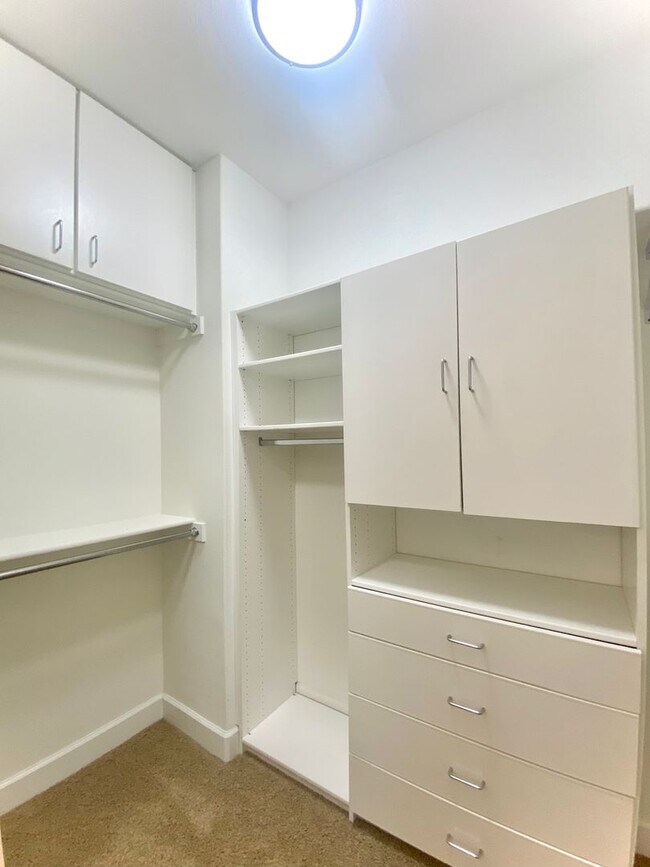 Building Photo - Dazzling 5-bedroom home in Fremont – Ardenwood Neighborhood!