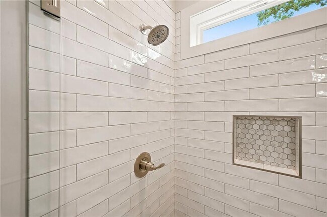 Building Photo - 1396 Old Magnolia Way
