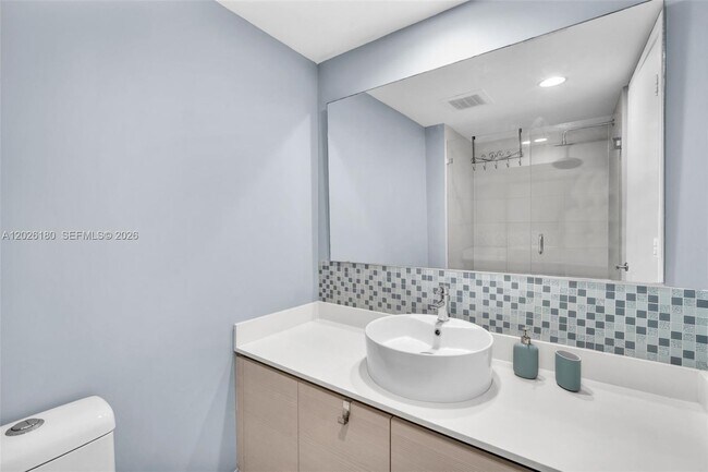 Building Photo - 2602 E HALLADALE