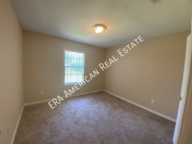 Building Photo - 6846 Fernandina Rd